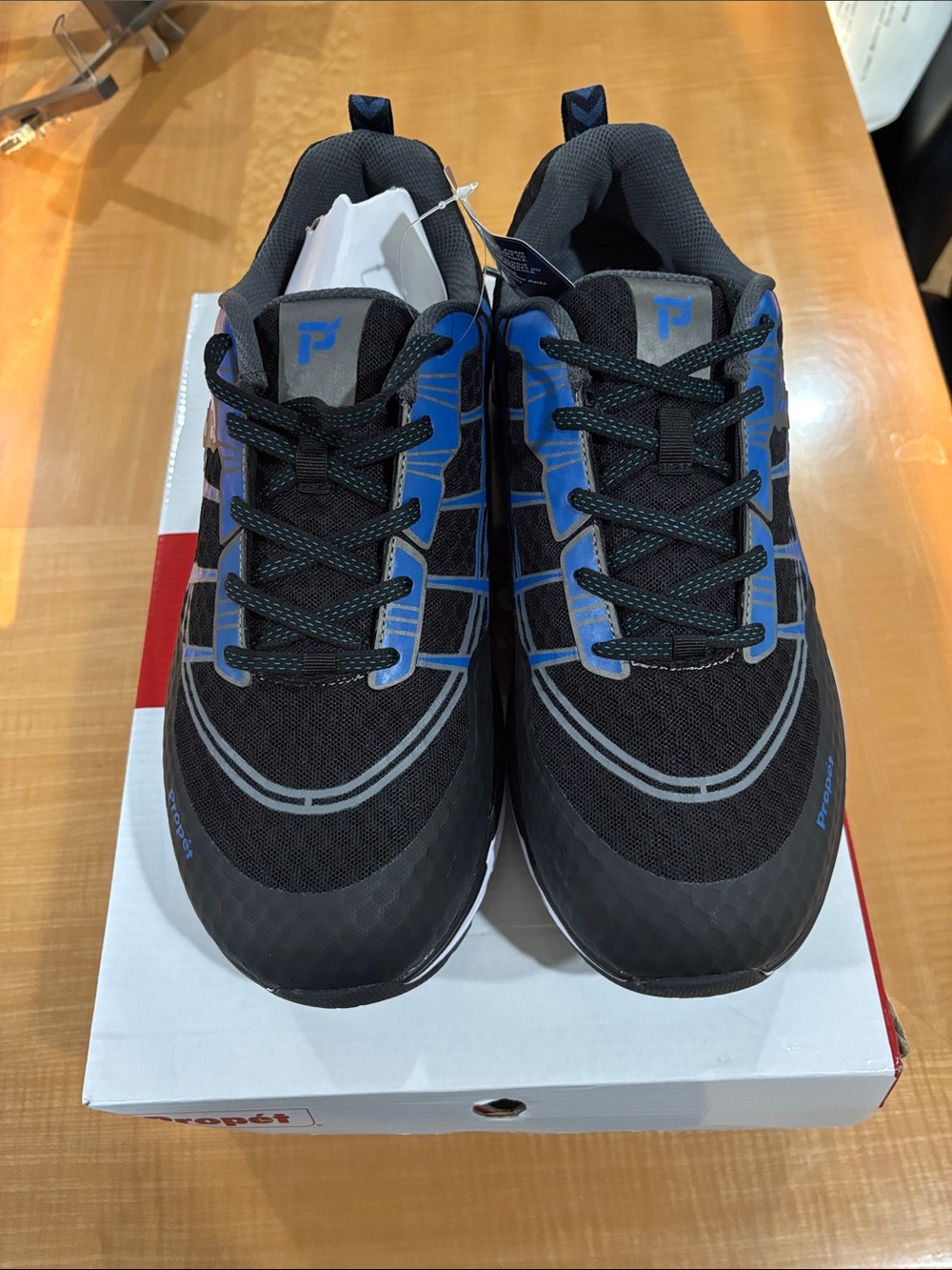 Propet Men's Black & Blue Comfort Lace-Up Sneakers size 13 xx 5E
